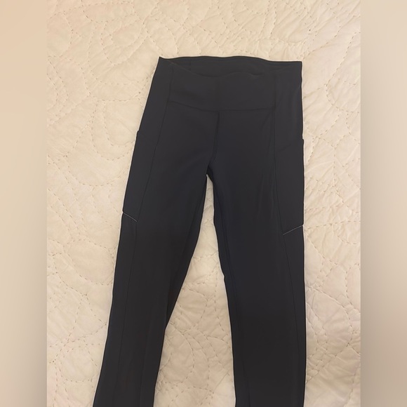 lululemon athletica Speed Up Tight 28" Full-On Luxtreme True Navy - Picture 2 of 4